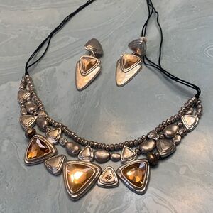 Elegant Silver and amber color stones Jewelry Set